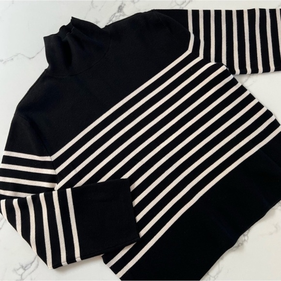 H&M Striped Mock Neck Sweater – Size XL oversized minimal high quality - Picture 2 of 7